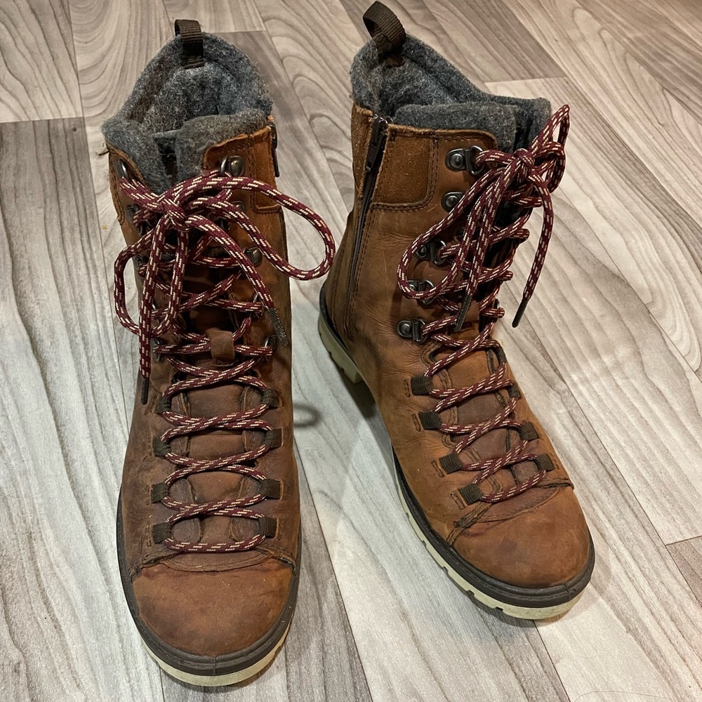 Kamik Rogue Hiker Women’s Boot